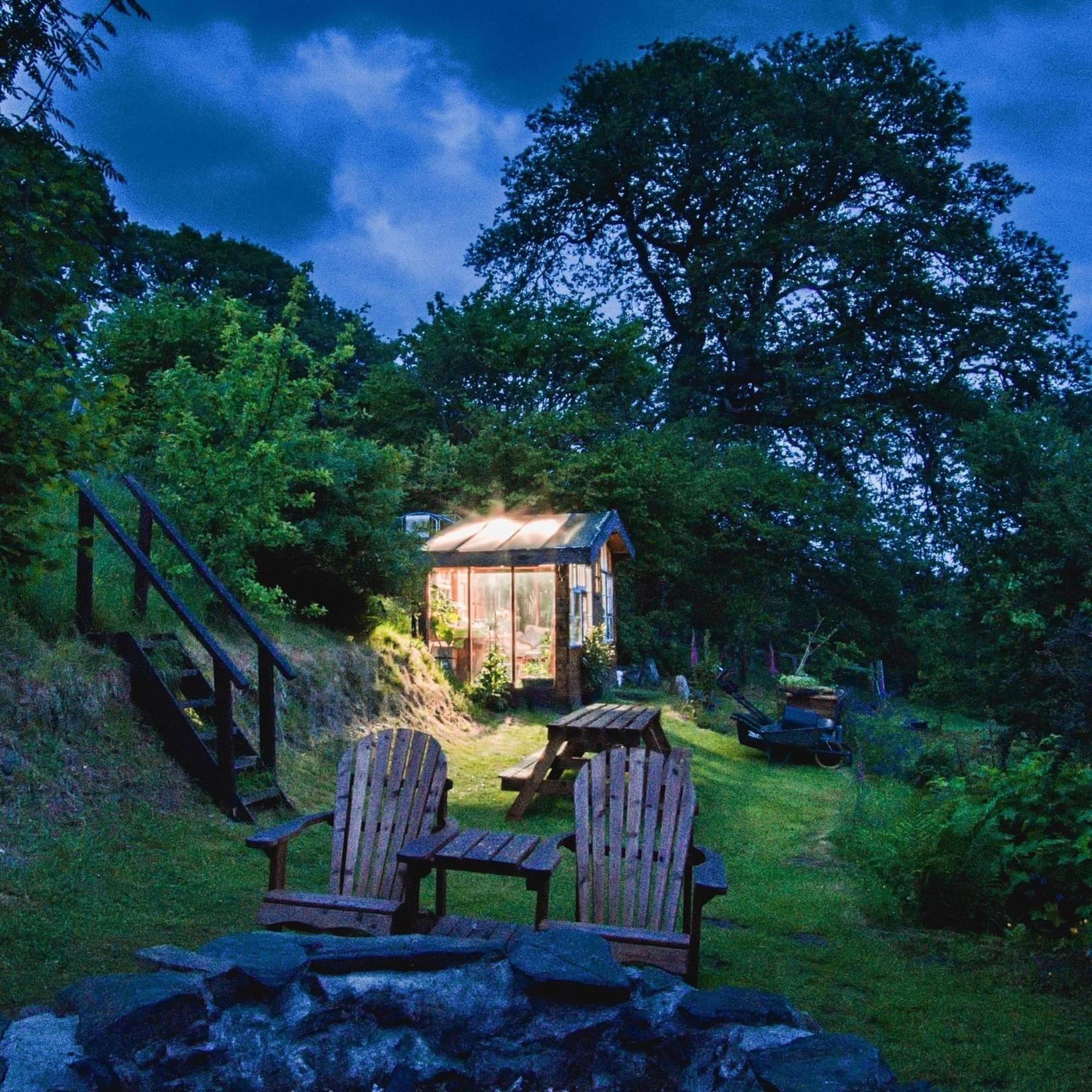 2 Luxury Yurts & Barn Kitchen Big Garden- Sleeps 9 Villa Llanelian-yn-Rhos Exterior photo